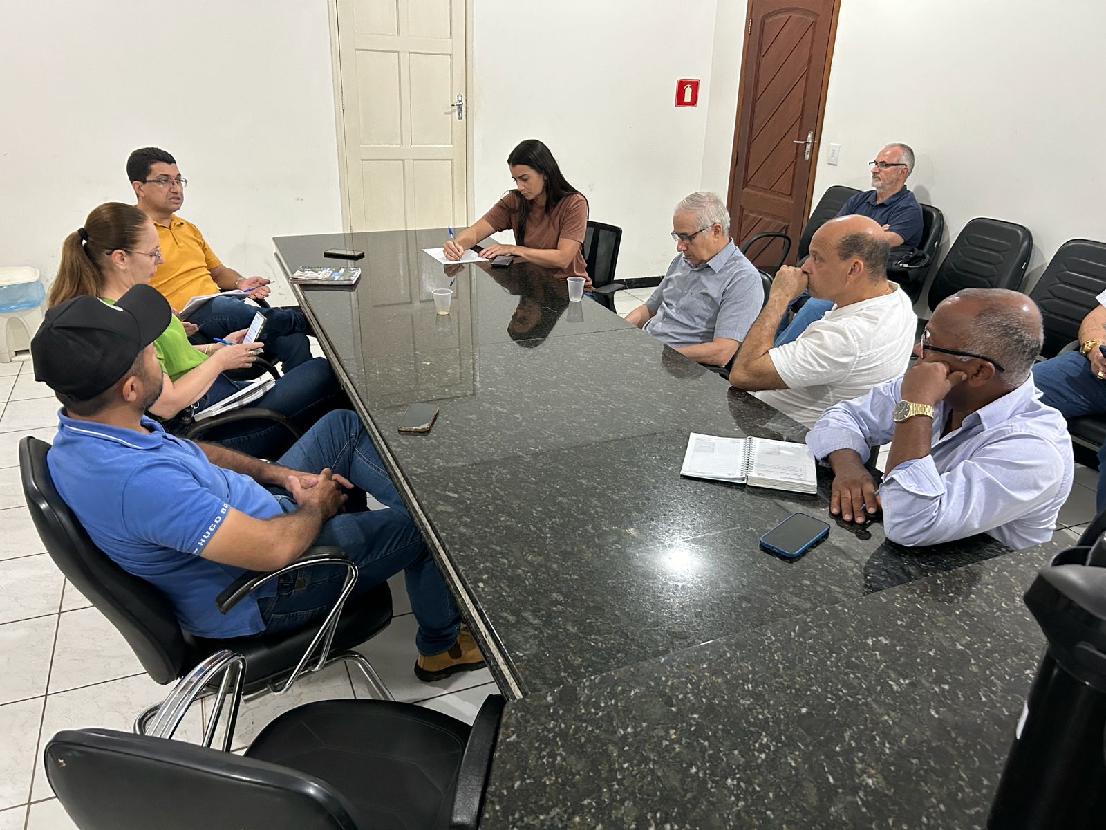 Comissão de Educação, Sintero e Prefeitura debatem reestruturação do regime próprio da Previdência Social de Ariquemes