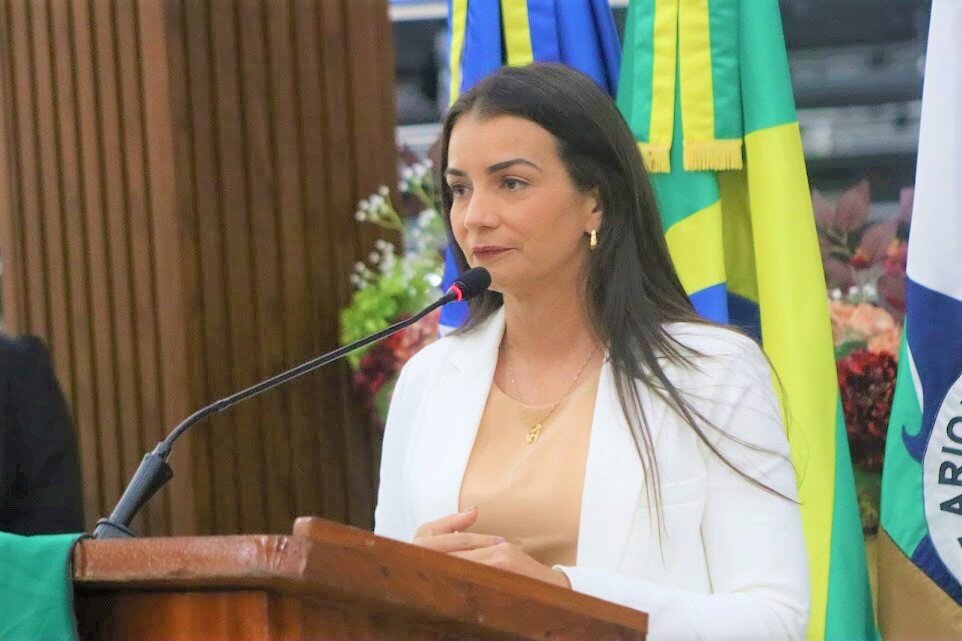 Vereadora Rafaela do Batista solicita informações sobre obras das creches nos bairros Zona Sul, Gerson Neco, Paulistano e Bom Jesus