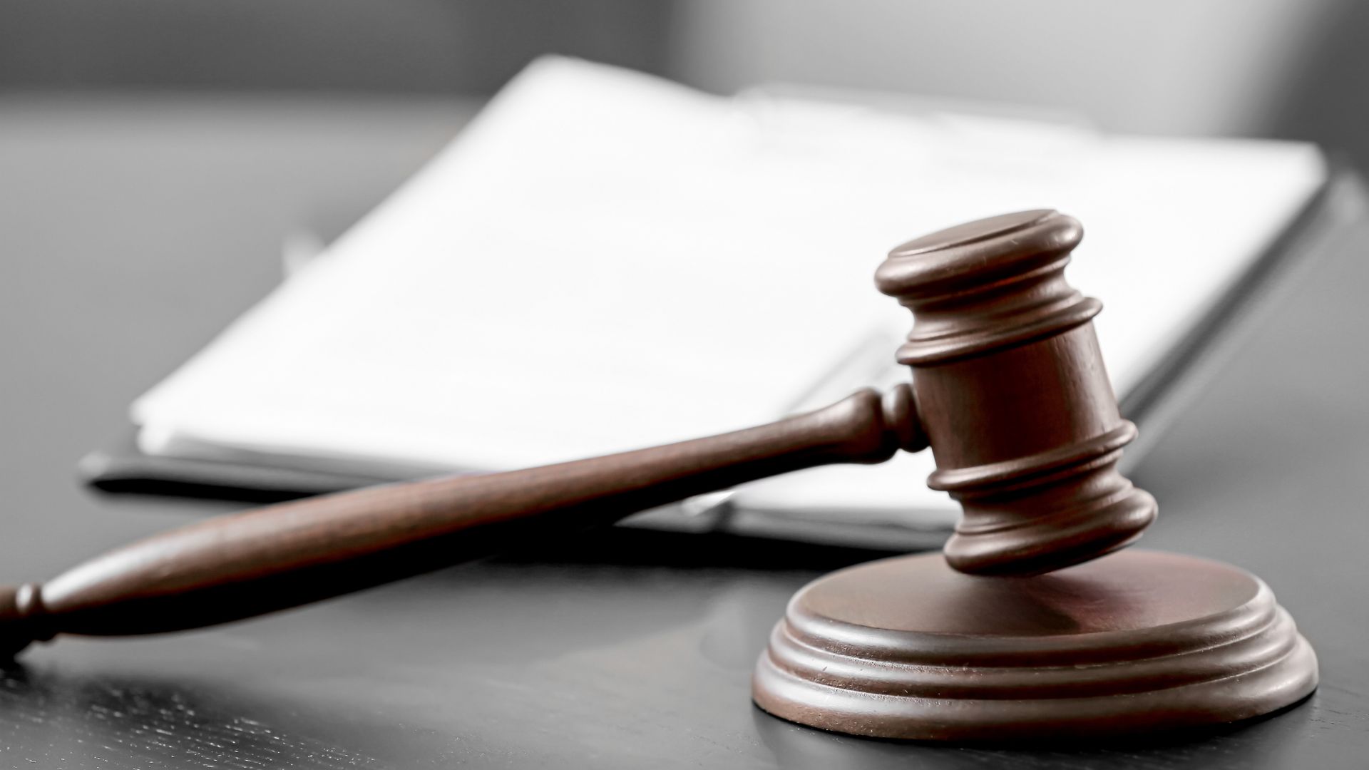 Vereadores anulam decreto de cassação por vícios no processo legislativo