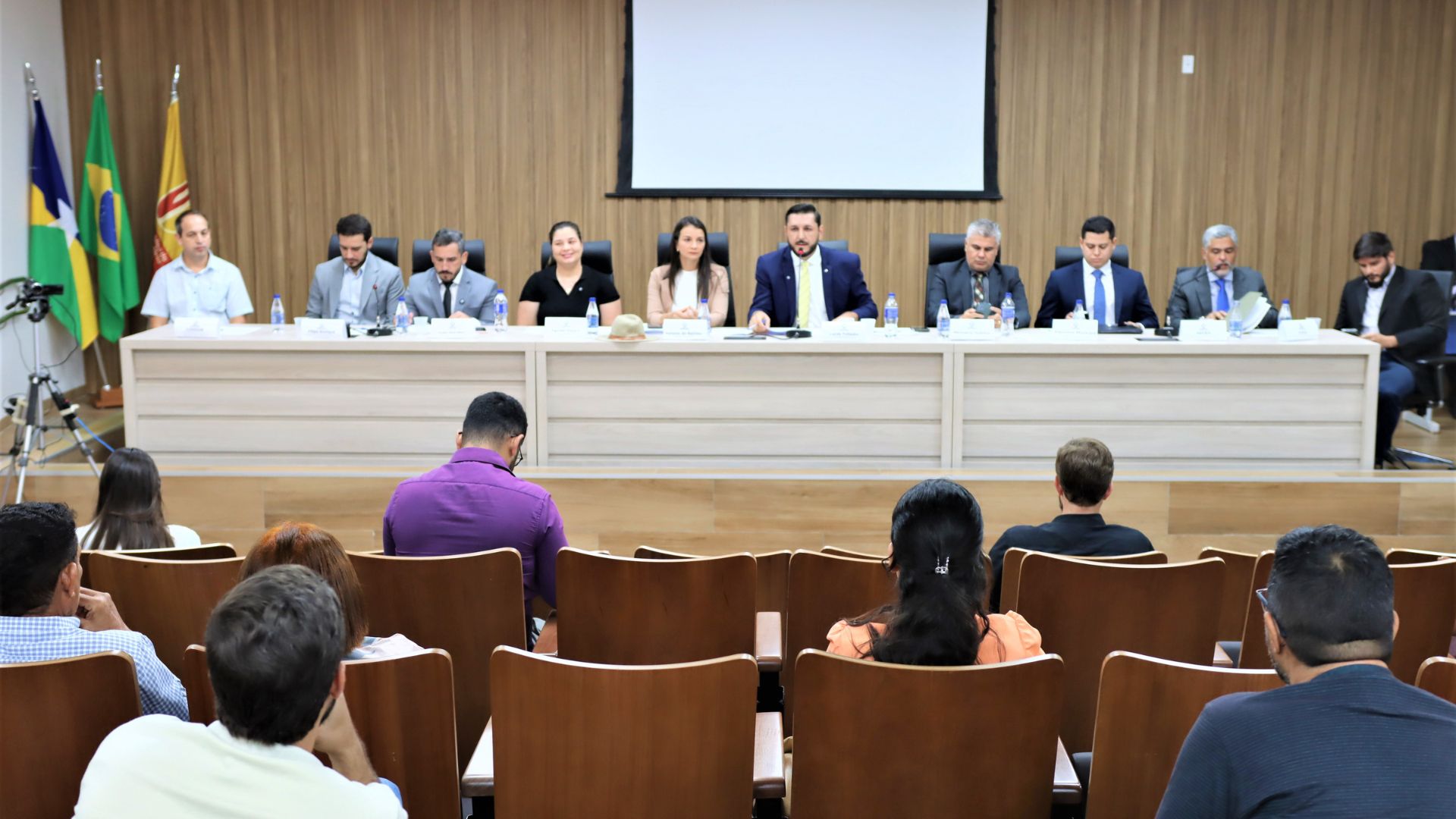 Câmara realiza audiência pública da CPI Águas de Ariquemes